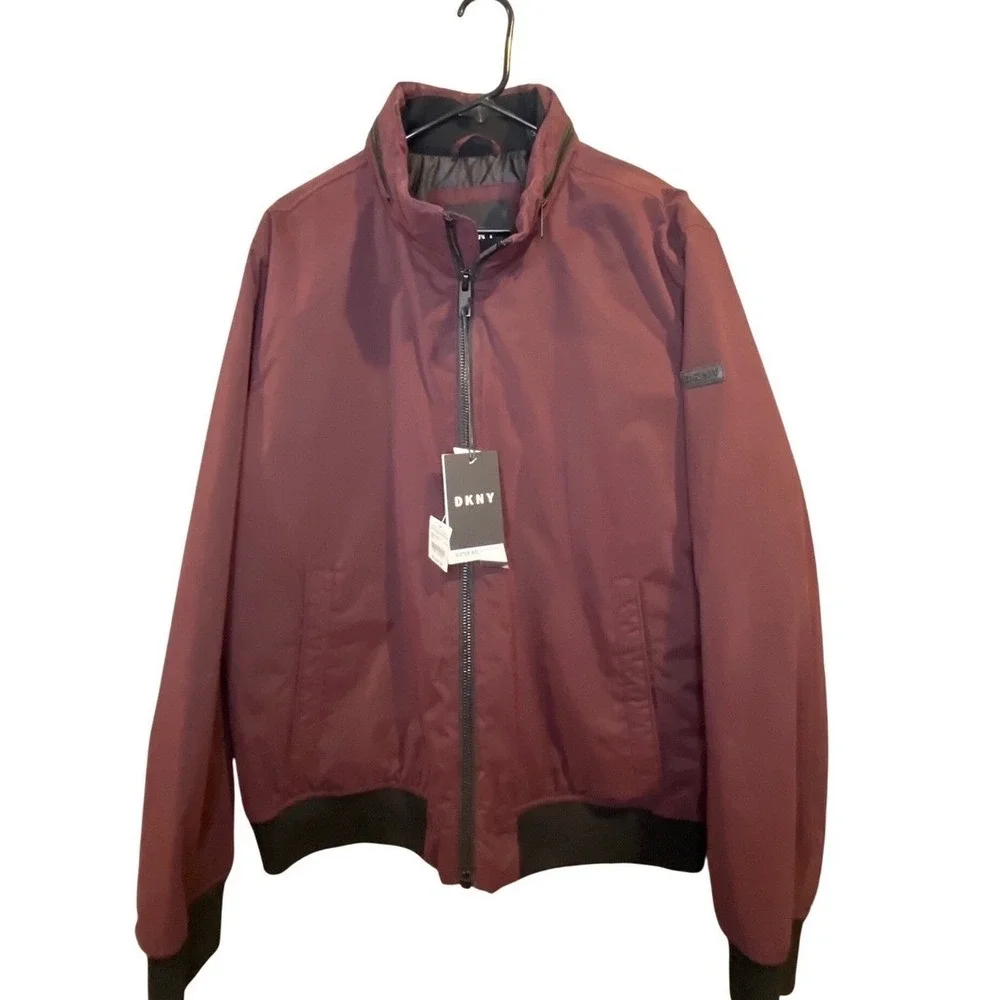 DKNY Mens Deep Plum Water Resistant Ultra Loft Bomber Jacket M28410303 Large NEW